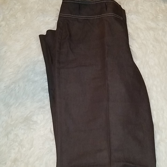 Julie Mitchell - Picture 3 of 6